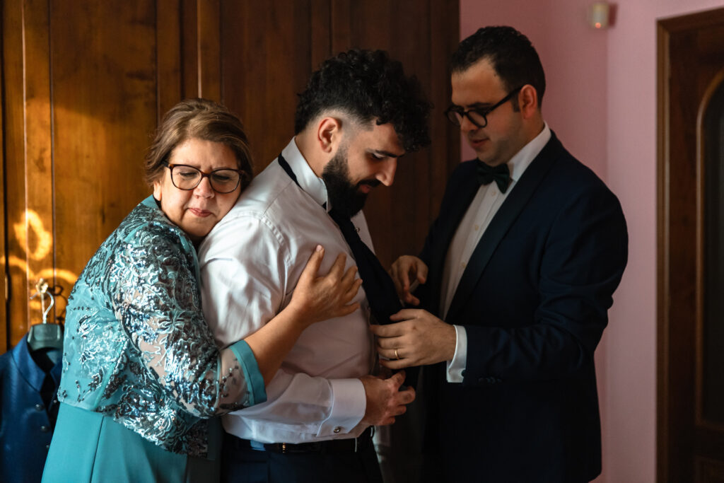 Emanuele con mamma e fratello