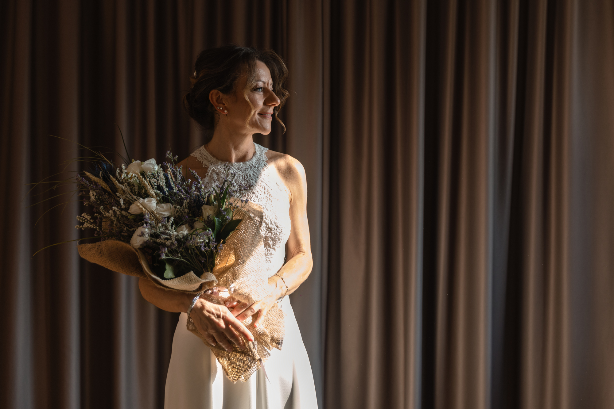 Primo piano della sposa Sabrina a Tenuta Variselle Lago di Viverone