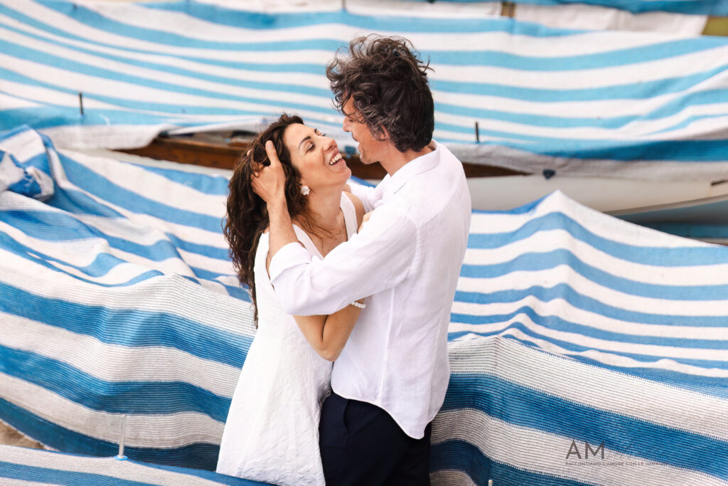 Elena e Saimon, interazione al mare