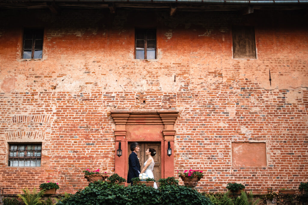 panoramica luogo ritratti Val Gorrera con sposi al centro
