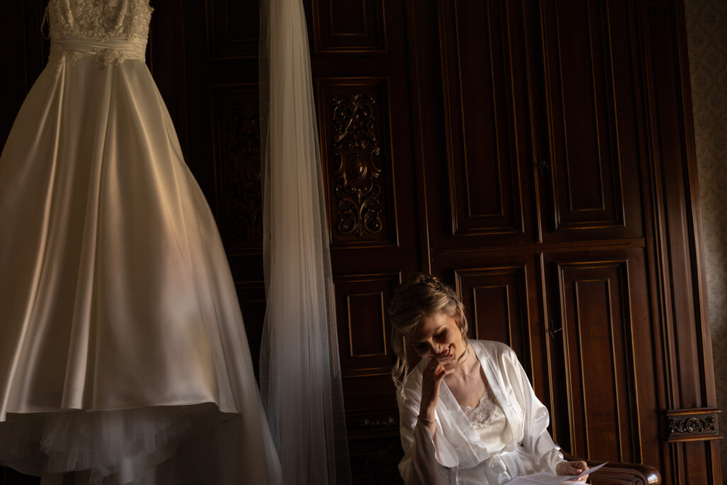 L'emozione di Jessica durante la lettura della lettera dello sposo