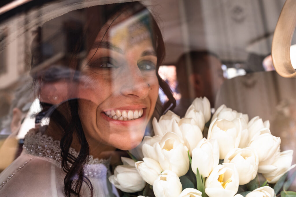L'arrivo della sposa in auto