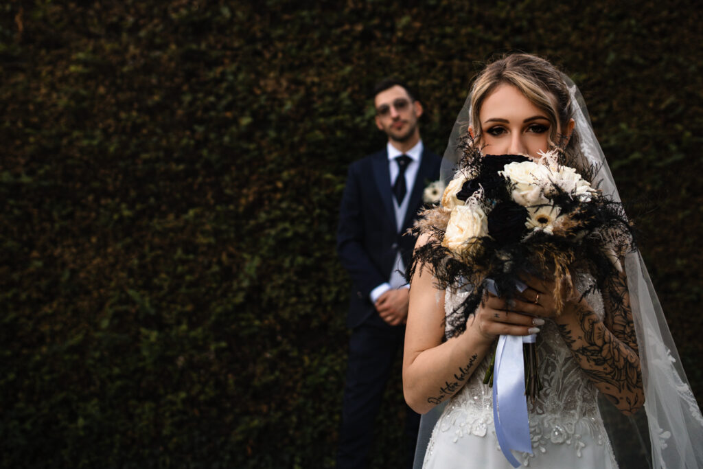 “Ritratto in primo piano degli sposi"