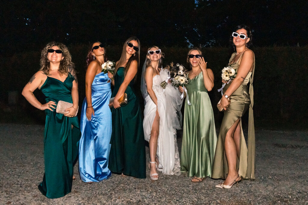 Ritratto posato di letizia e le amiche