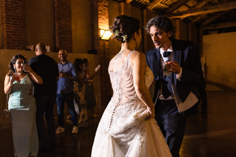 Il grande inganno della fotografia spontanea nel matrimonio