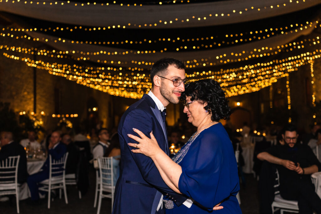 Il ballo dello sposo con la mamma