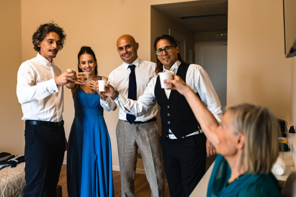Un brindisi prima della cerimonia