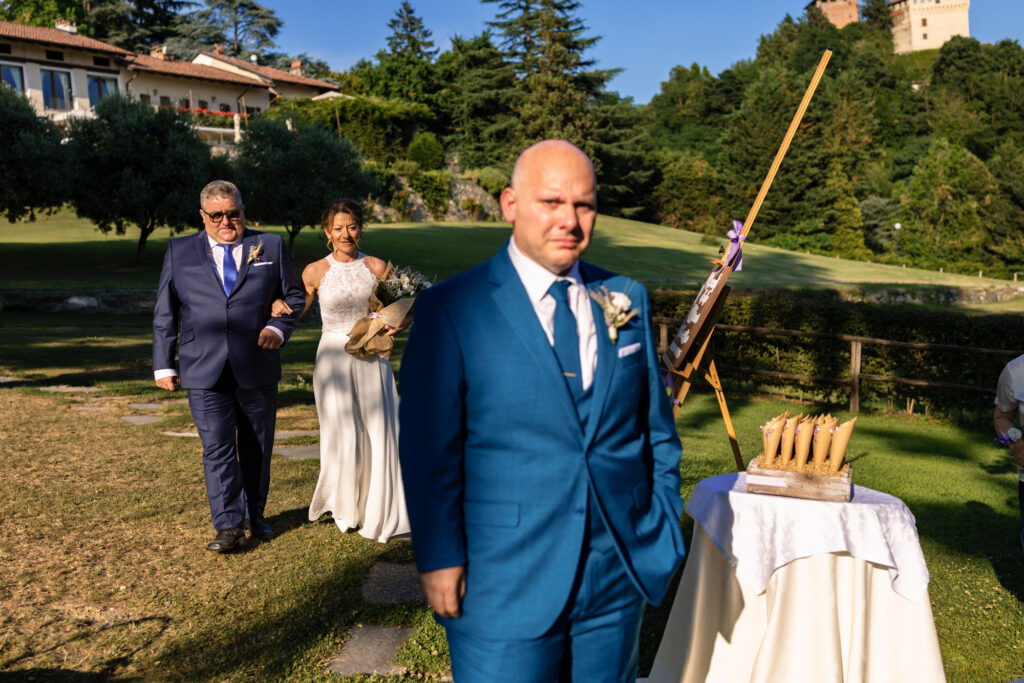 Sabrina incontra Alessio prima della cerimonia alla Tenuta Variselle – Matrimonio Lago di Viverone