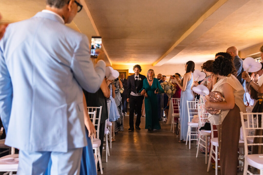 Entrata dello sposo alla cerimonia