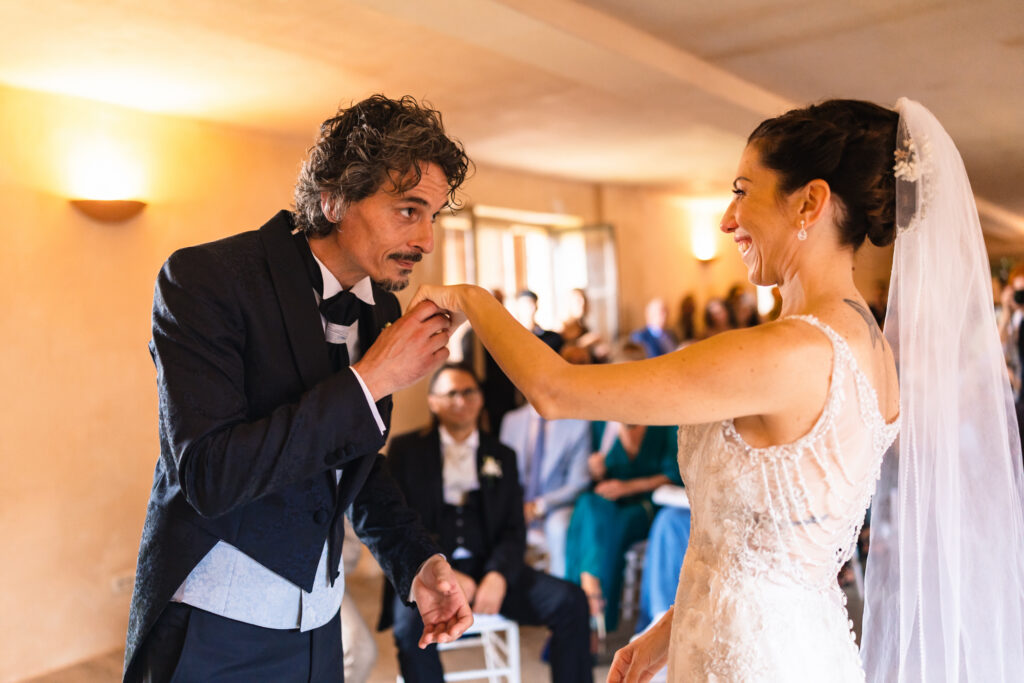 Bacio dell'anello come amore per sempre