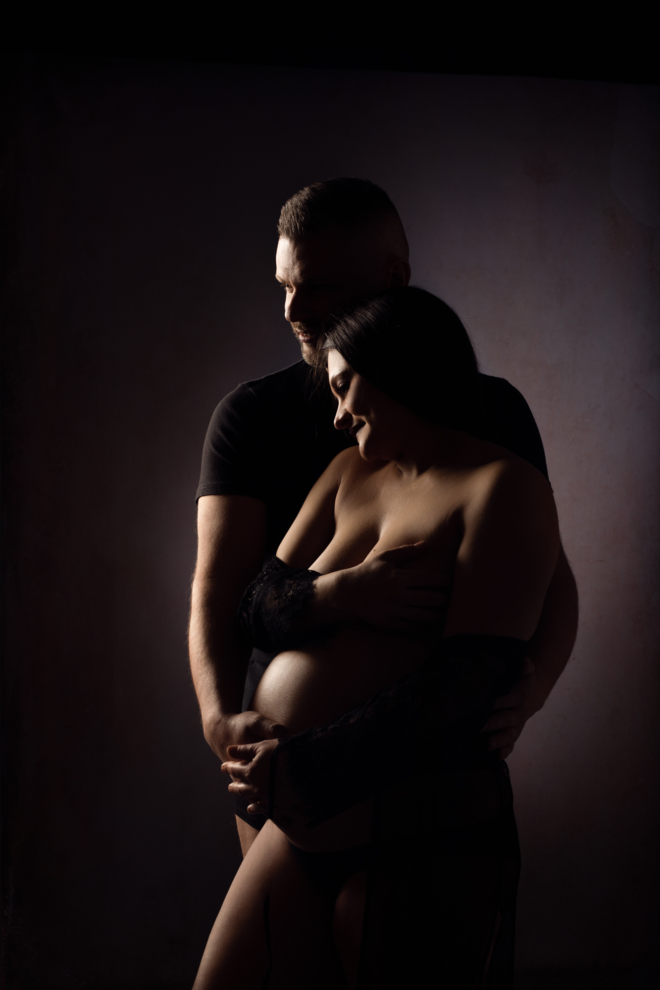 Momento intimo di maternità